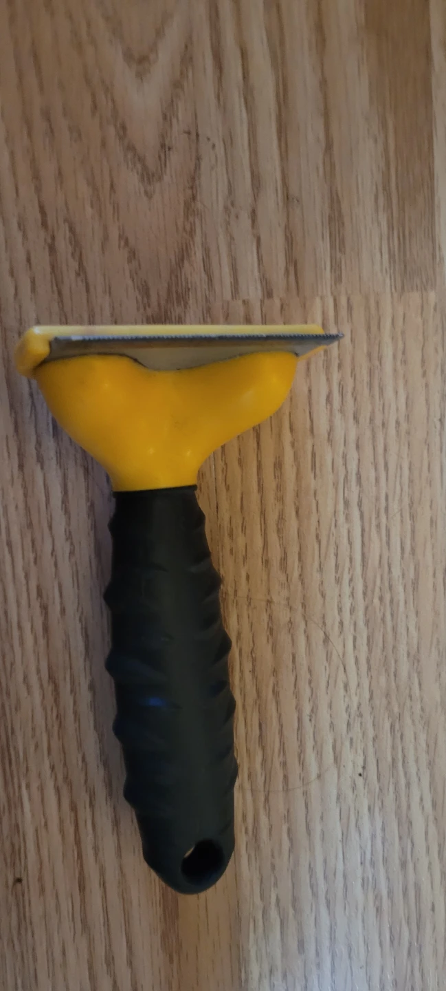 Pet Deshedding Tool (Furinator)