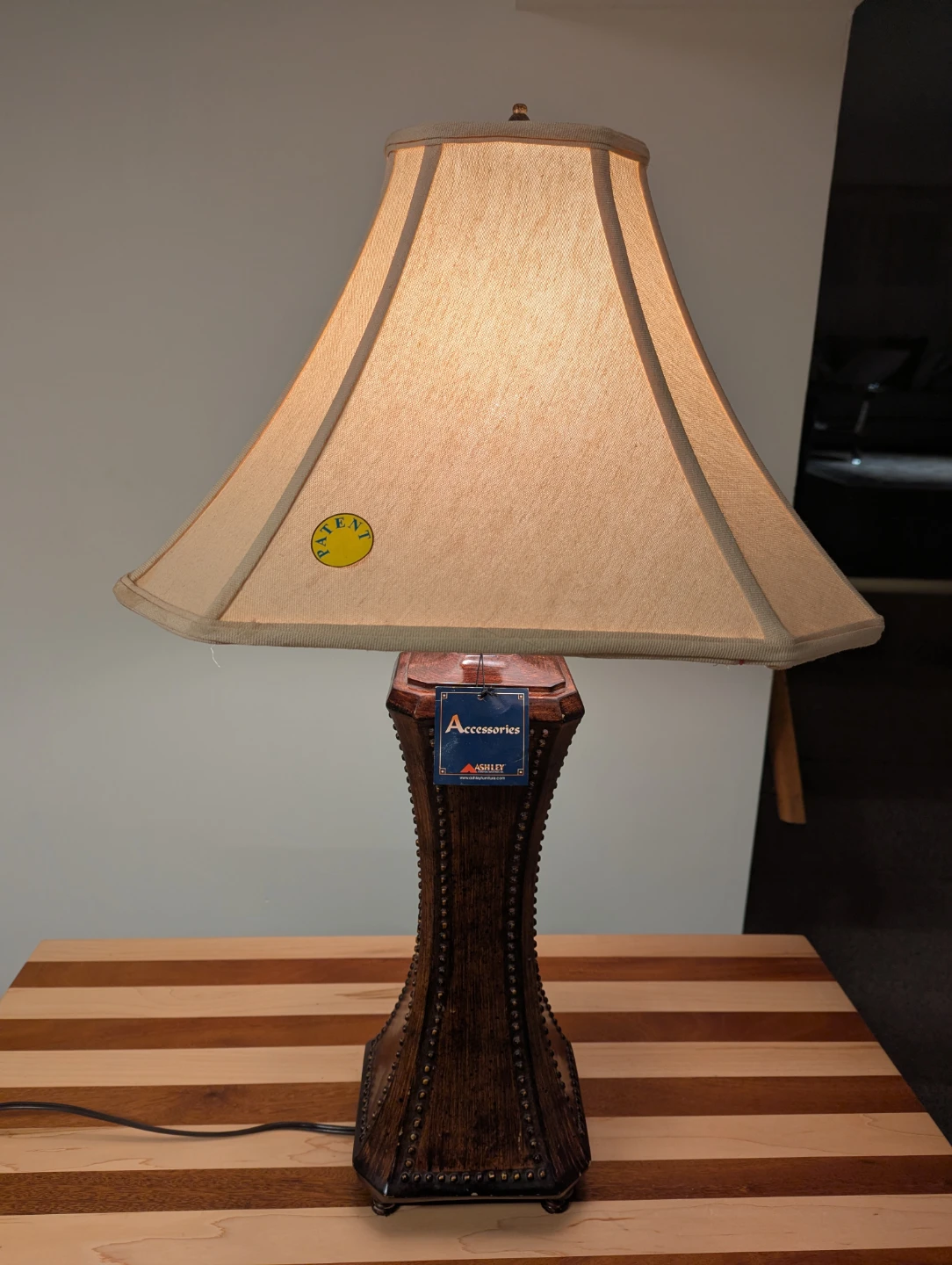 Pair of Ashley Furniture Table Lamps - photo 2
