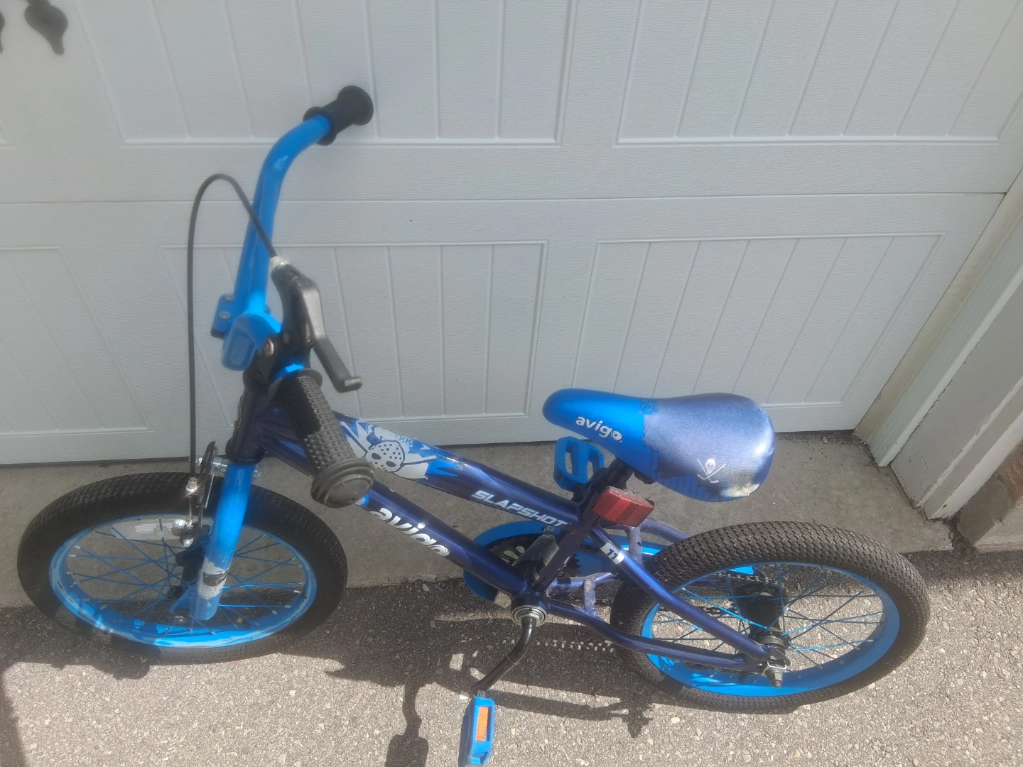 Avigo Slapshot 16-inch Kids Bicycle - photo 2