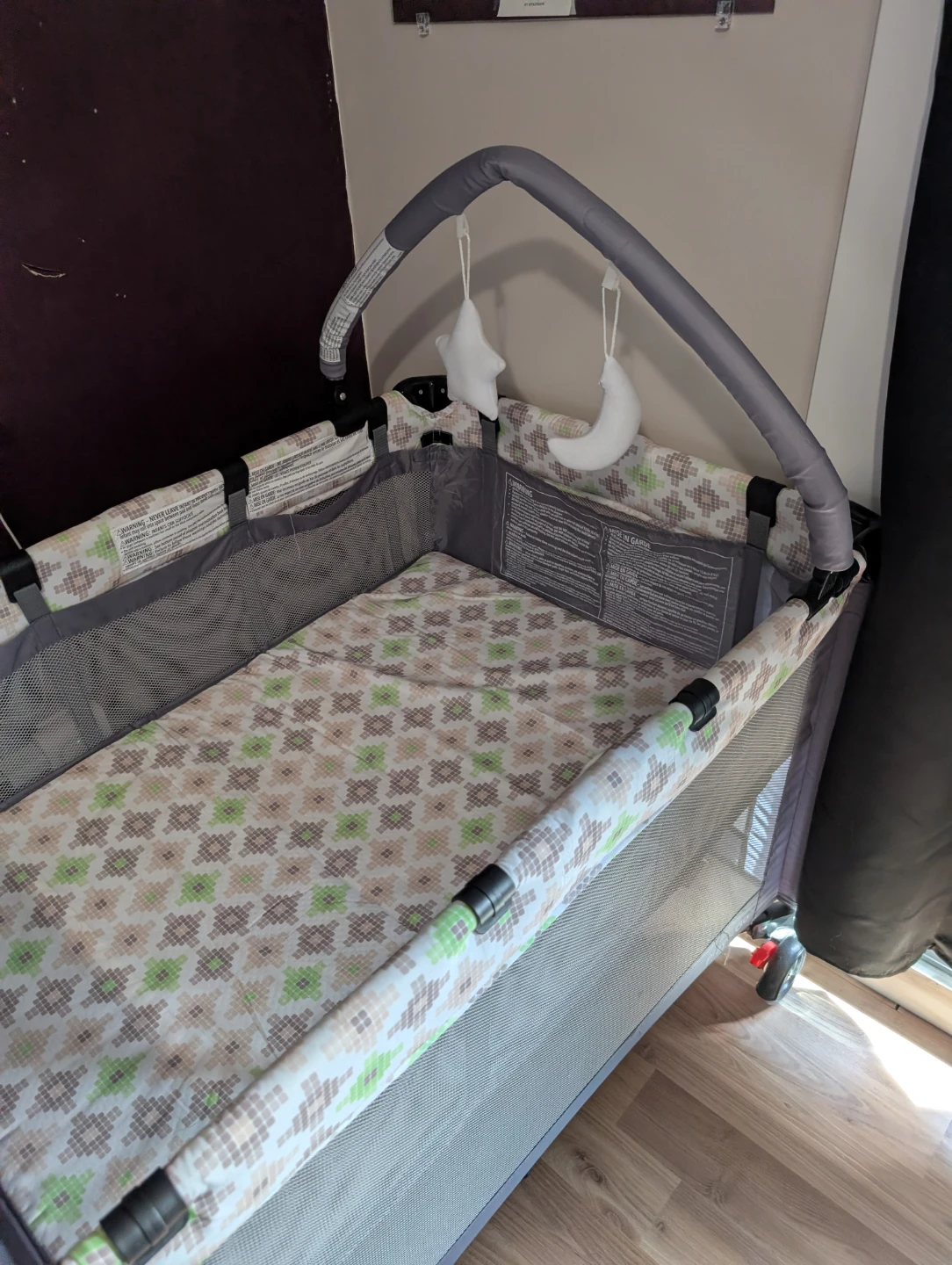 Harmony Play&Go Deluxe Portable Playard - photo 2