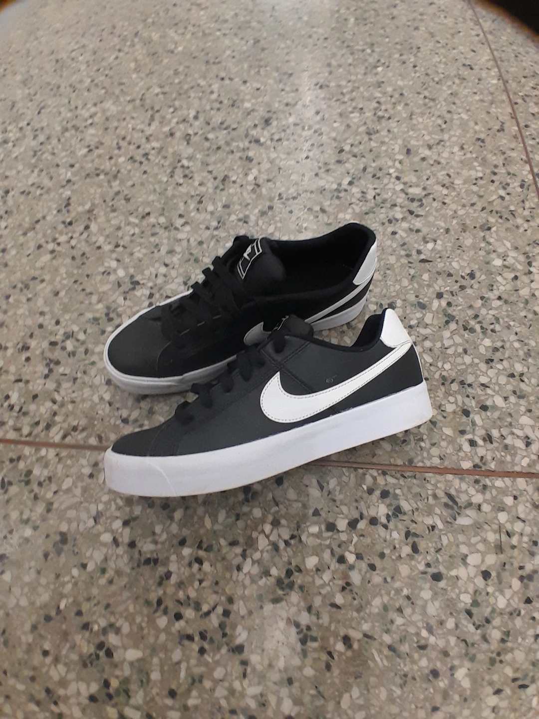 Nike Court Legacy Sneakers Black and White Men's Size 8