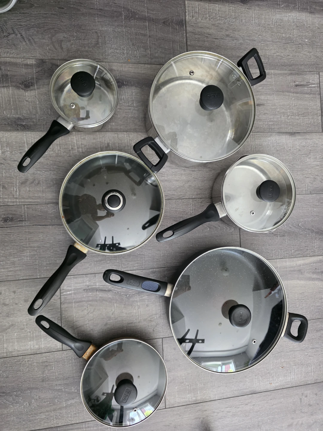 FREE - T-fal Cookware Set - photo 2