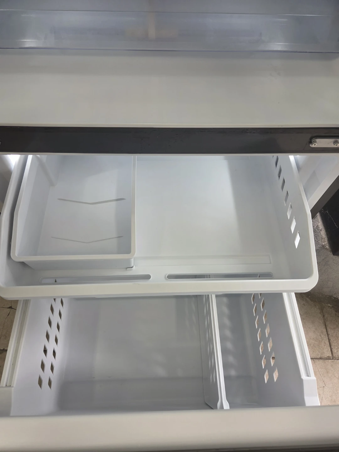 33" GE French Door Refrigerator Stainless Steel - photo 4