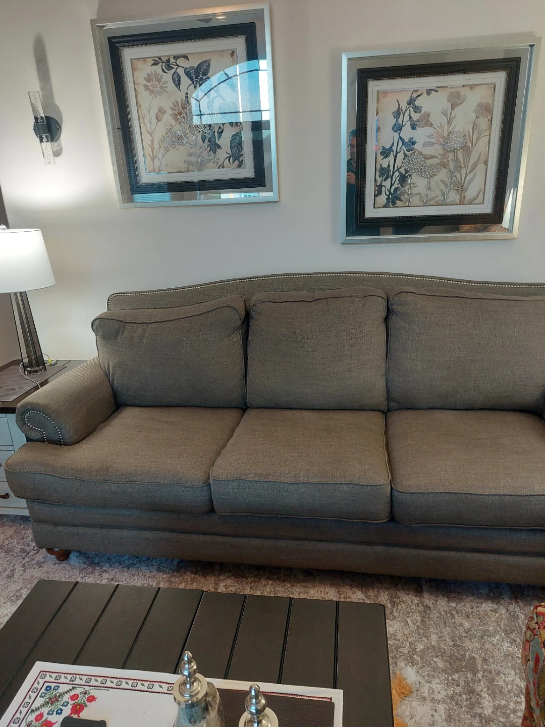 Lazyboy Sofa - photo 3
