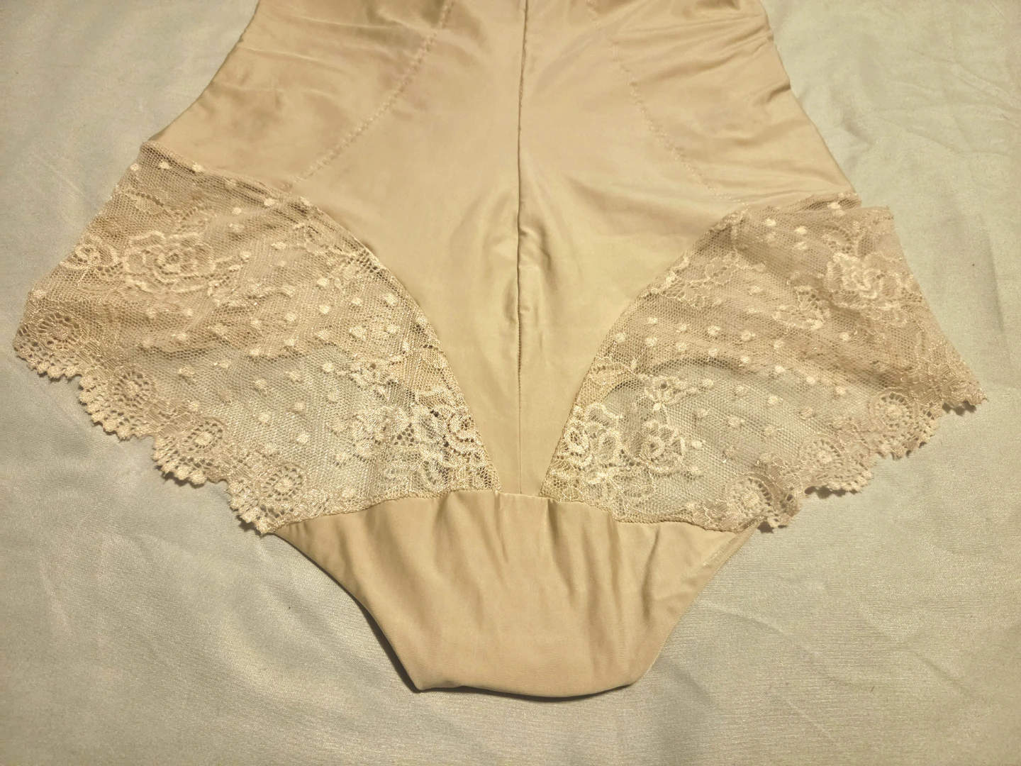 DKNY Beige Lace Bodysuit - photo 2