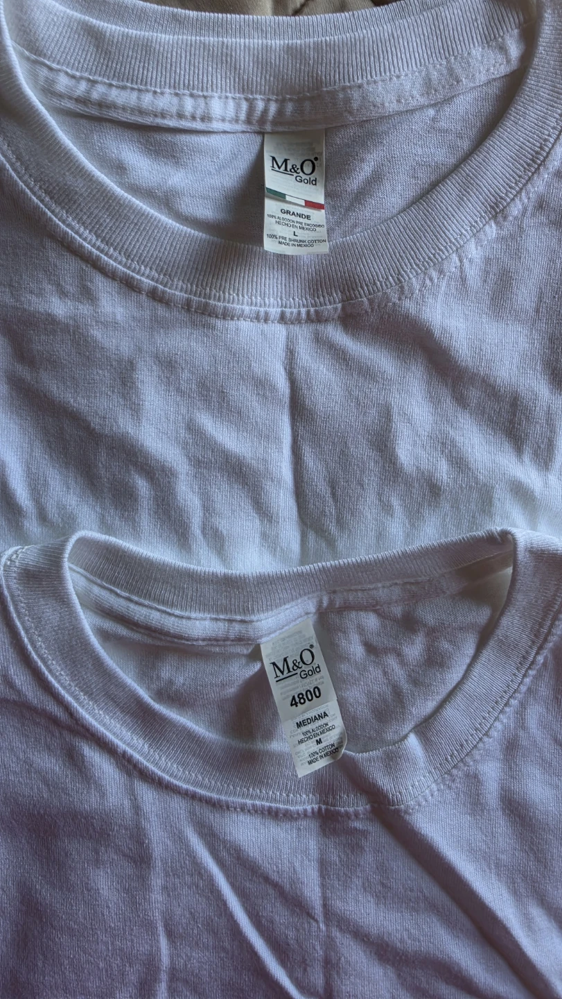 white T-shirts, size L and M - photo 3