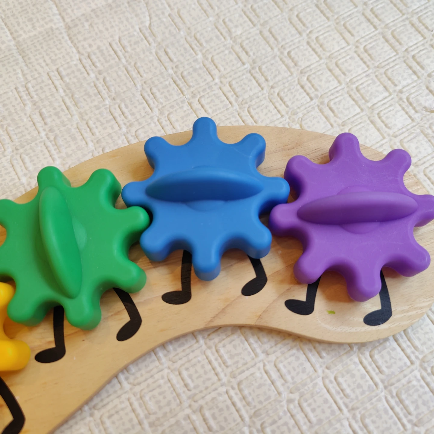 Melissa & Doug Caterpillar Gear Toy - photo 4