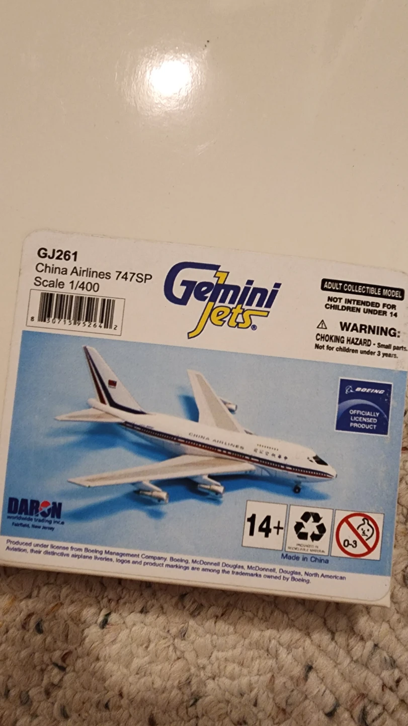 Gemini Jets China Airlines 747SP 1/400 Scale Model - photo 2