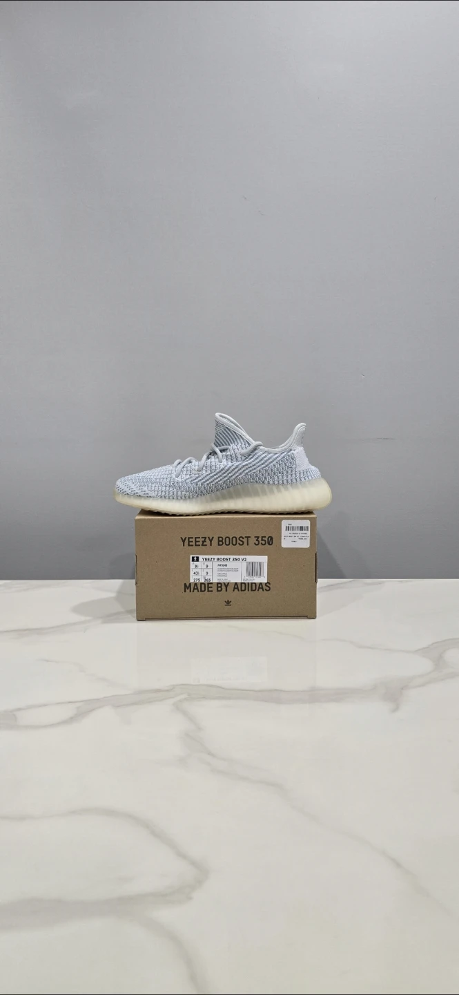 Adidas Yeezy 350 V2 Cloud White Non-Reflective size 9.5 - photo 3