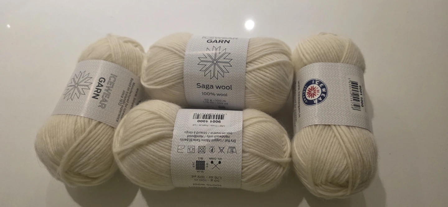 4 Balls of Icewear Saga 100% Wool Yarn