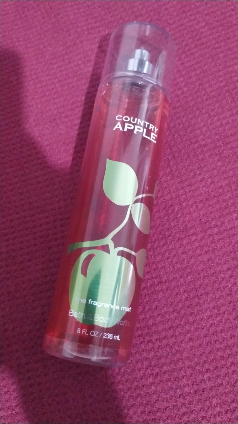 Bath & Body Works Country Apple Fine Fragrance Mist 🏈