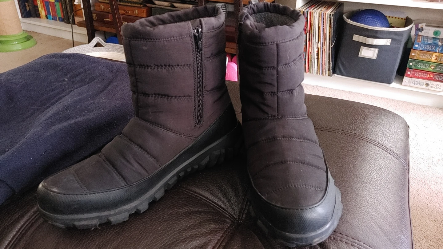 BOGS womens winter boots Size 9.5 - photo 2