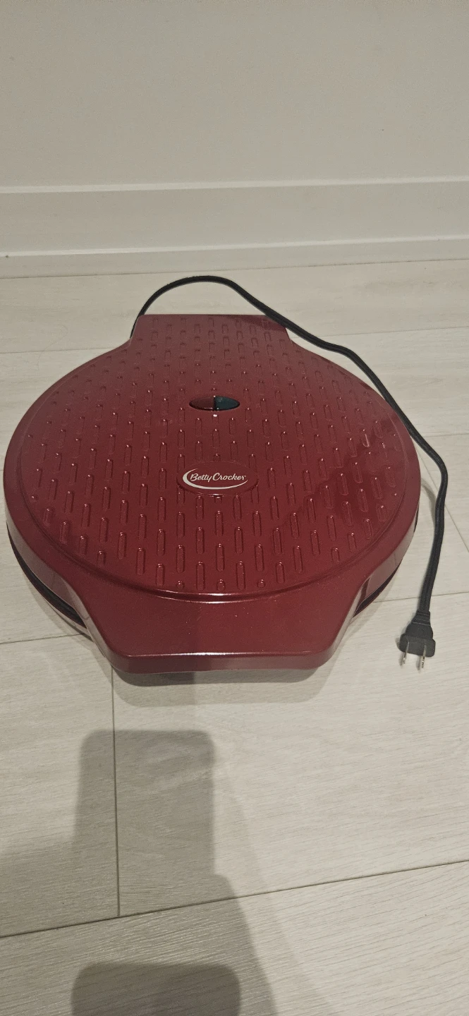 Betty Crocker Pizza Maker