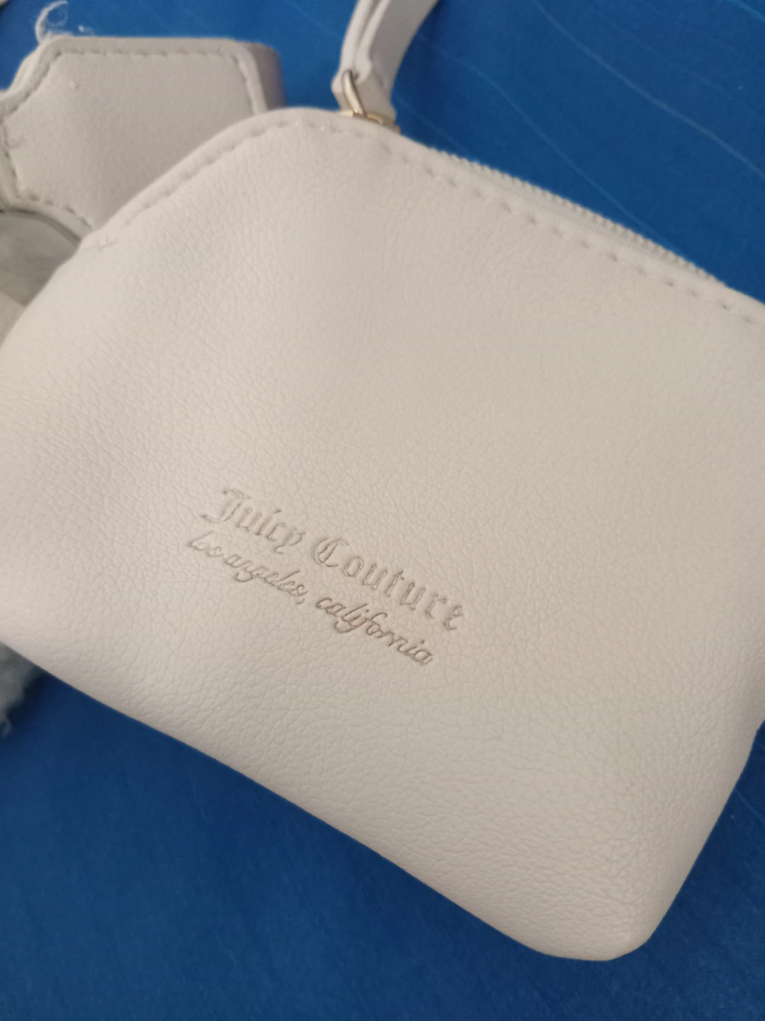 Juicy Couture Faux Fur Handbag - photo 3