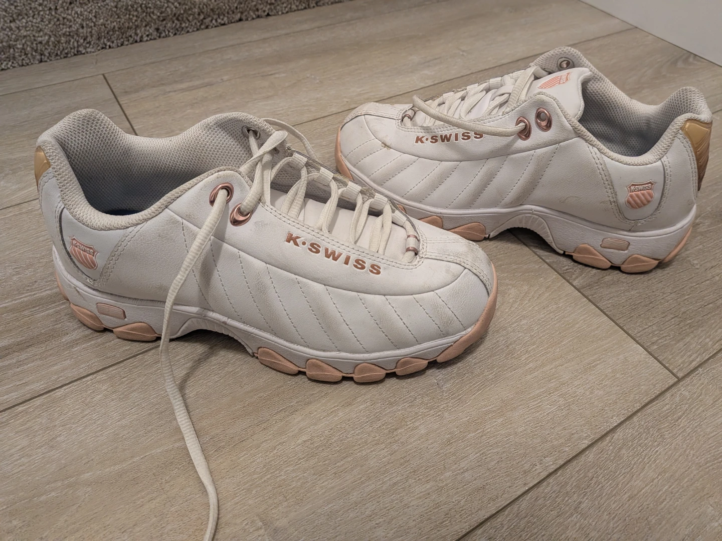 K-Swiss Women's Sneakers - White & Rose Gold - Size 8 - photo 2