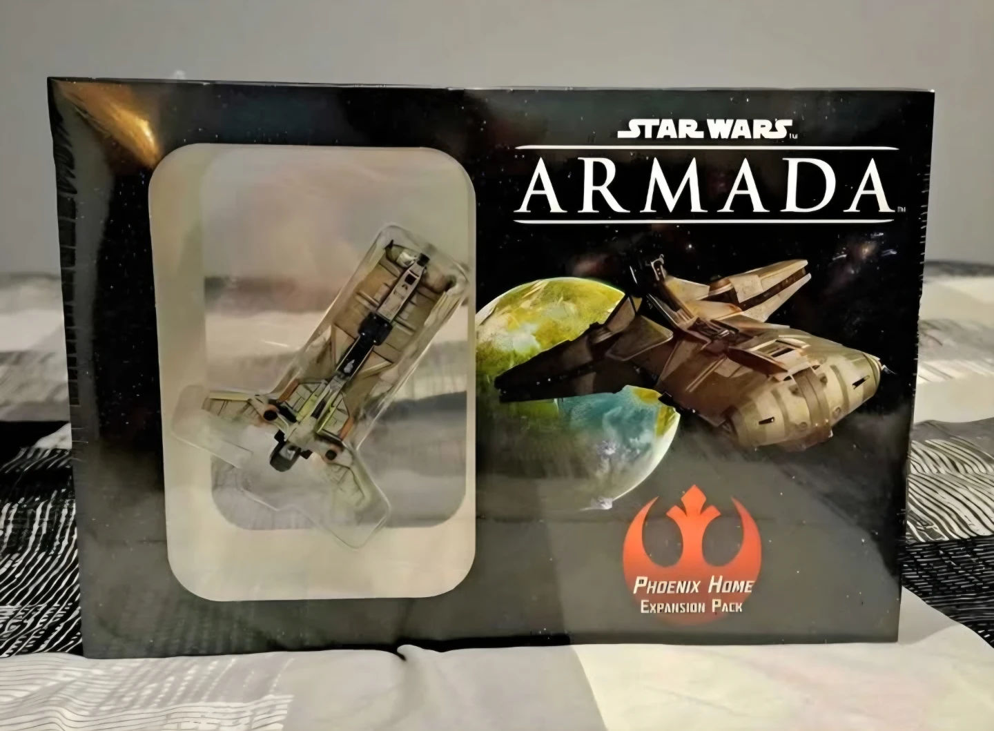 Star Wars Armada starship miniatures and campaign pack. - photo 2