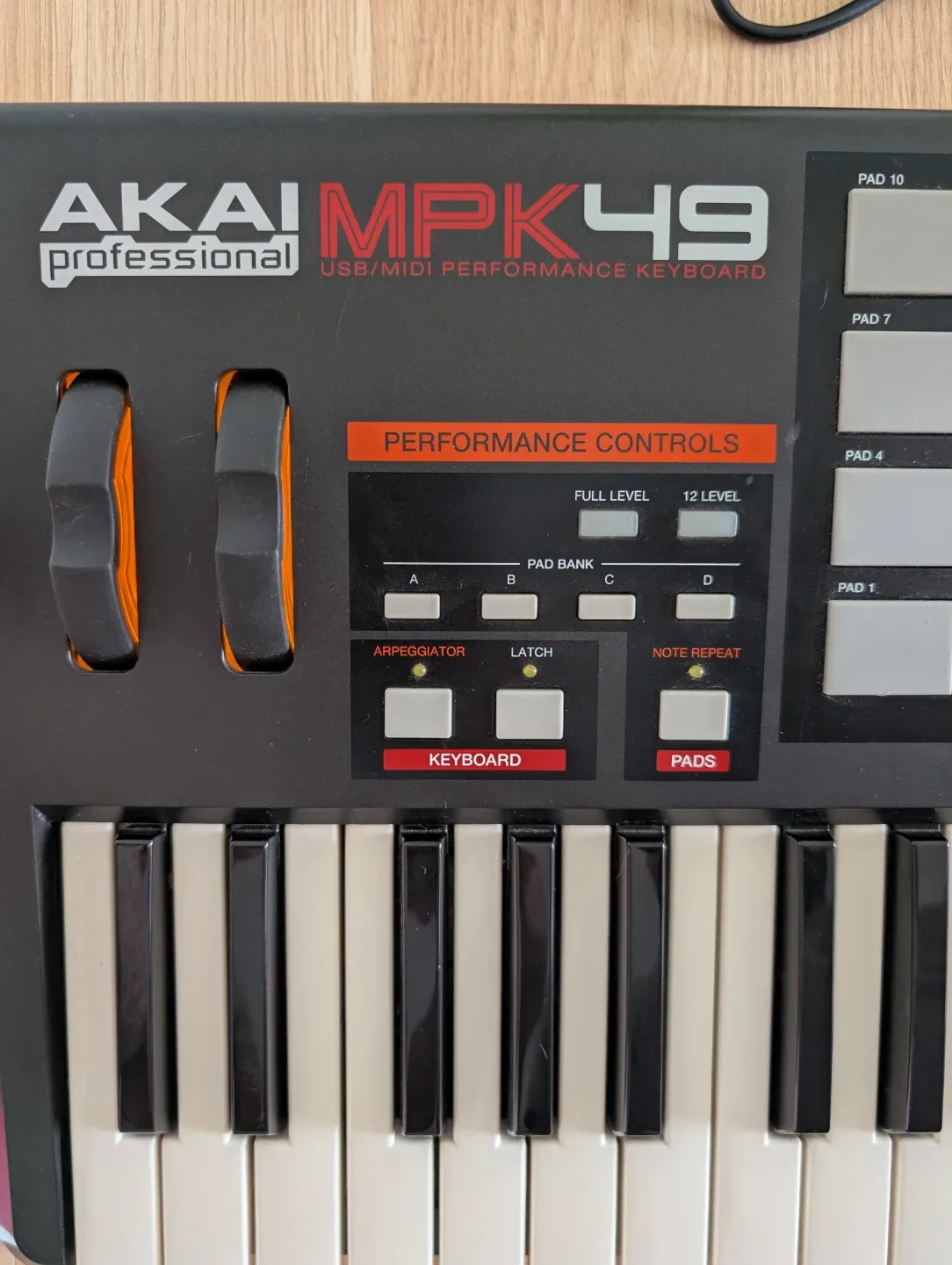 Akai MPK49 MIDI keyboard - Tested and Working - photo 2