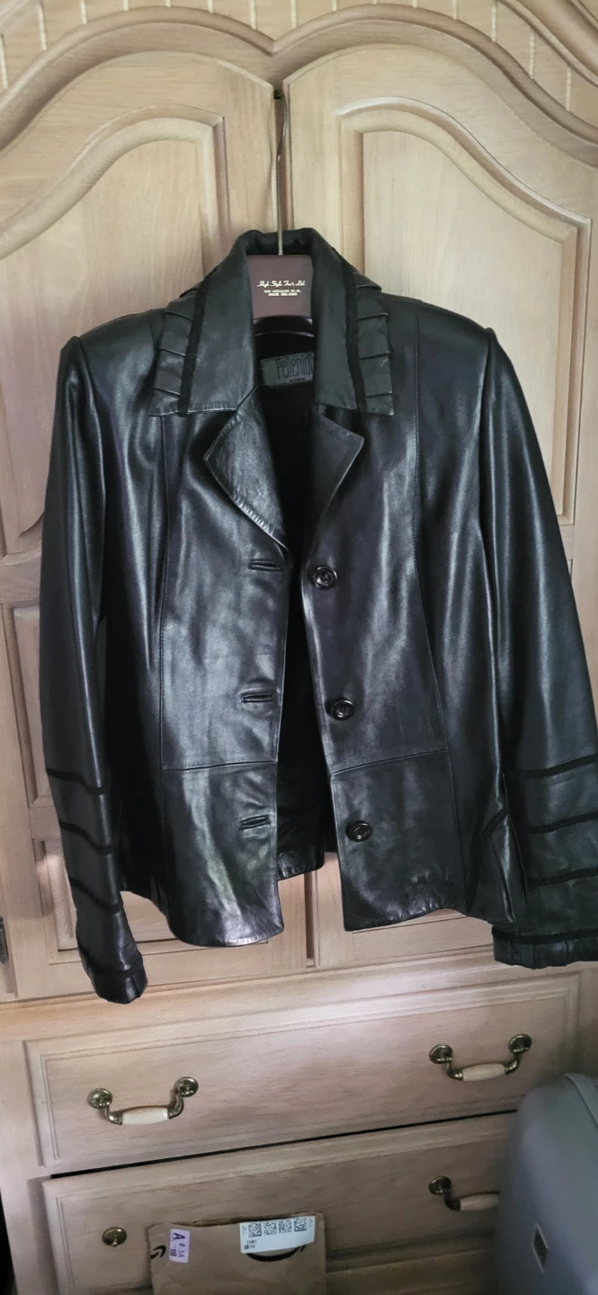 Lambskin leather blazer for women - photo 2