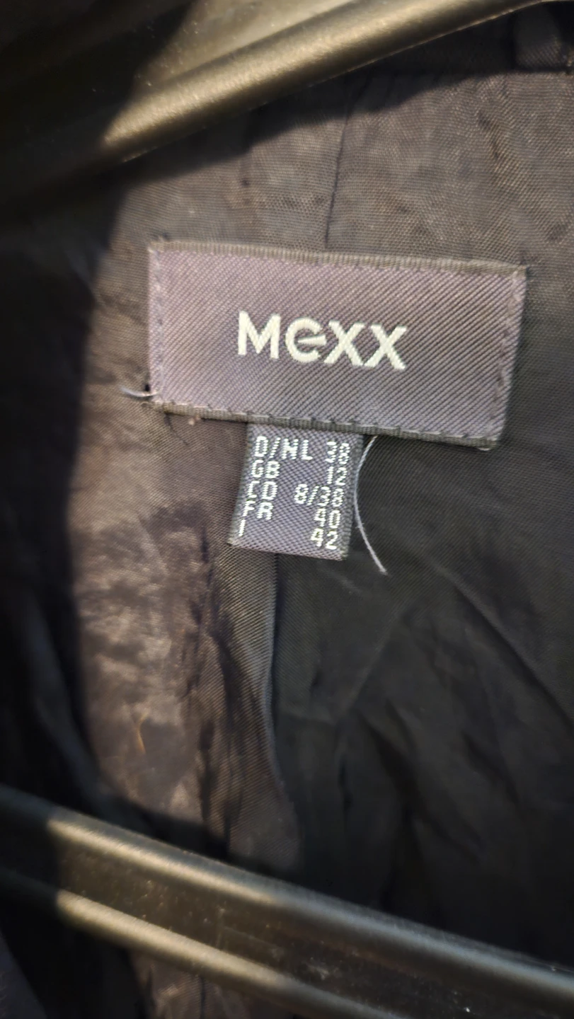 90's-00's era MEXX Black Blazer - photo 2