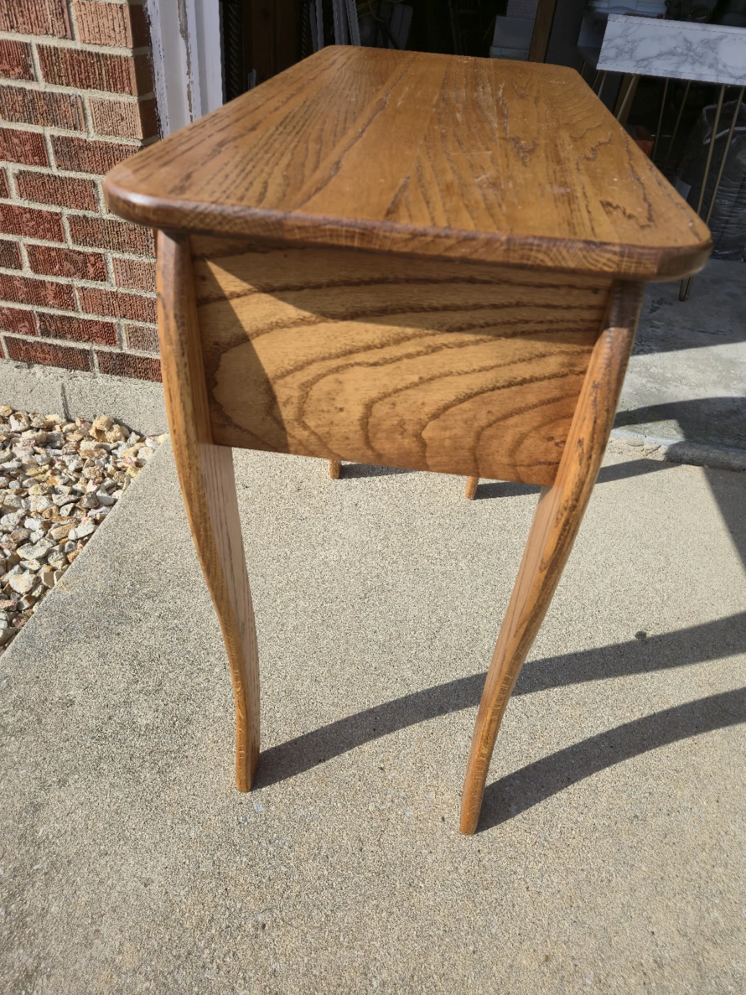 Traditional Oak Console / Accent Table with Carved Detail - photo 5