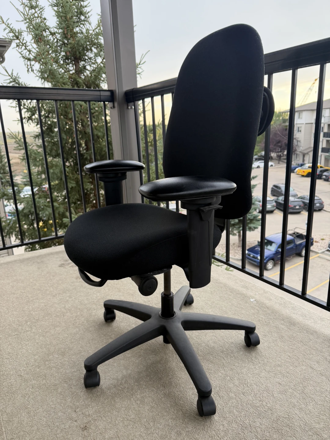 Black Ergonomic Office Chair - photo 4
