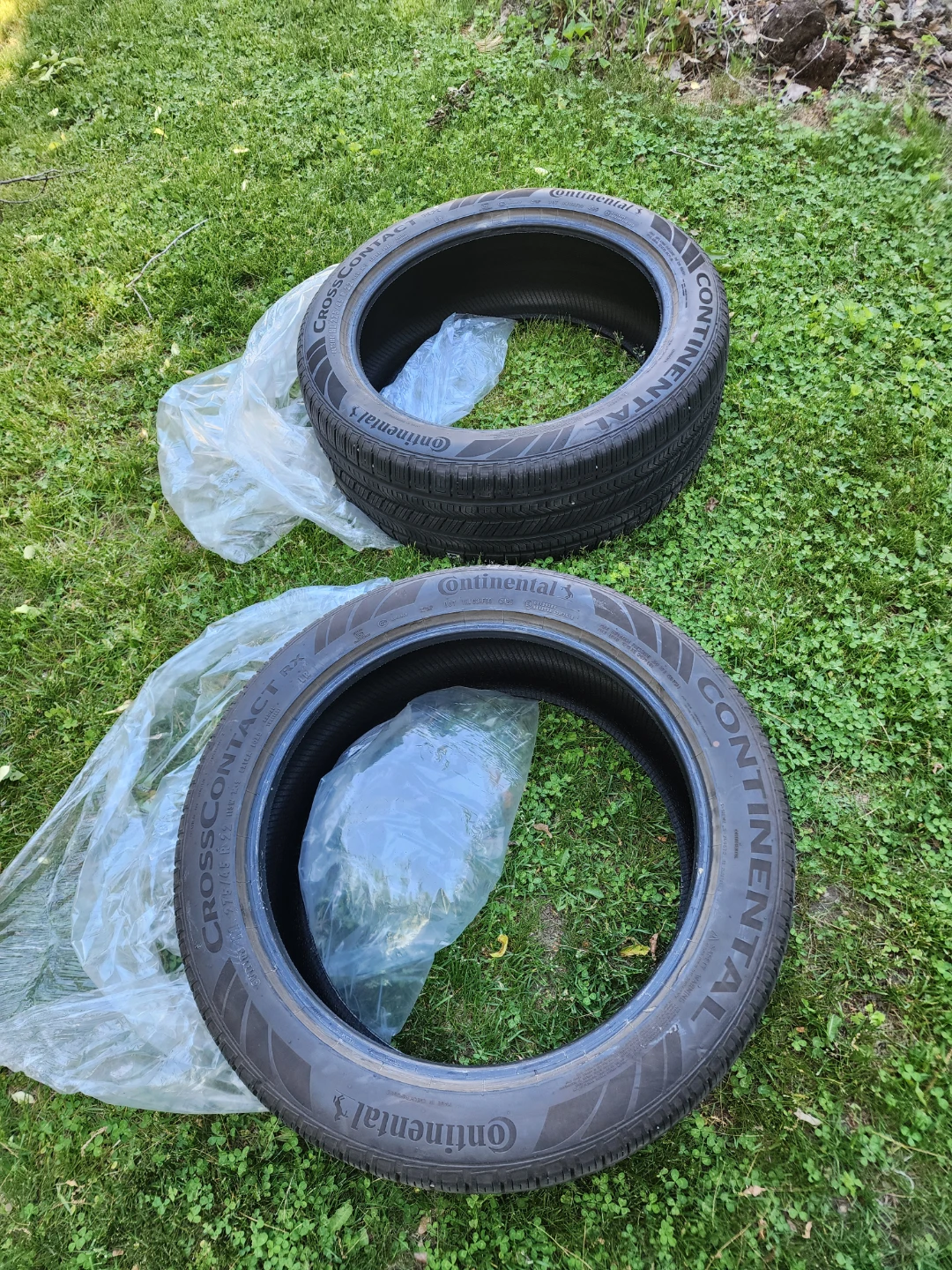 2 Continental CrossContact RX Tires 275/45R22