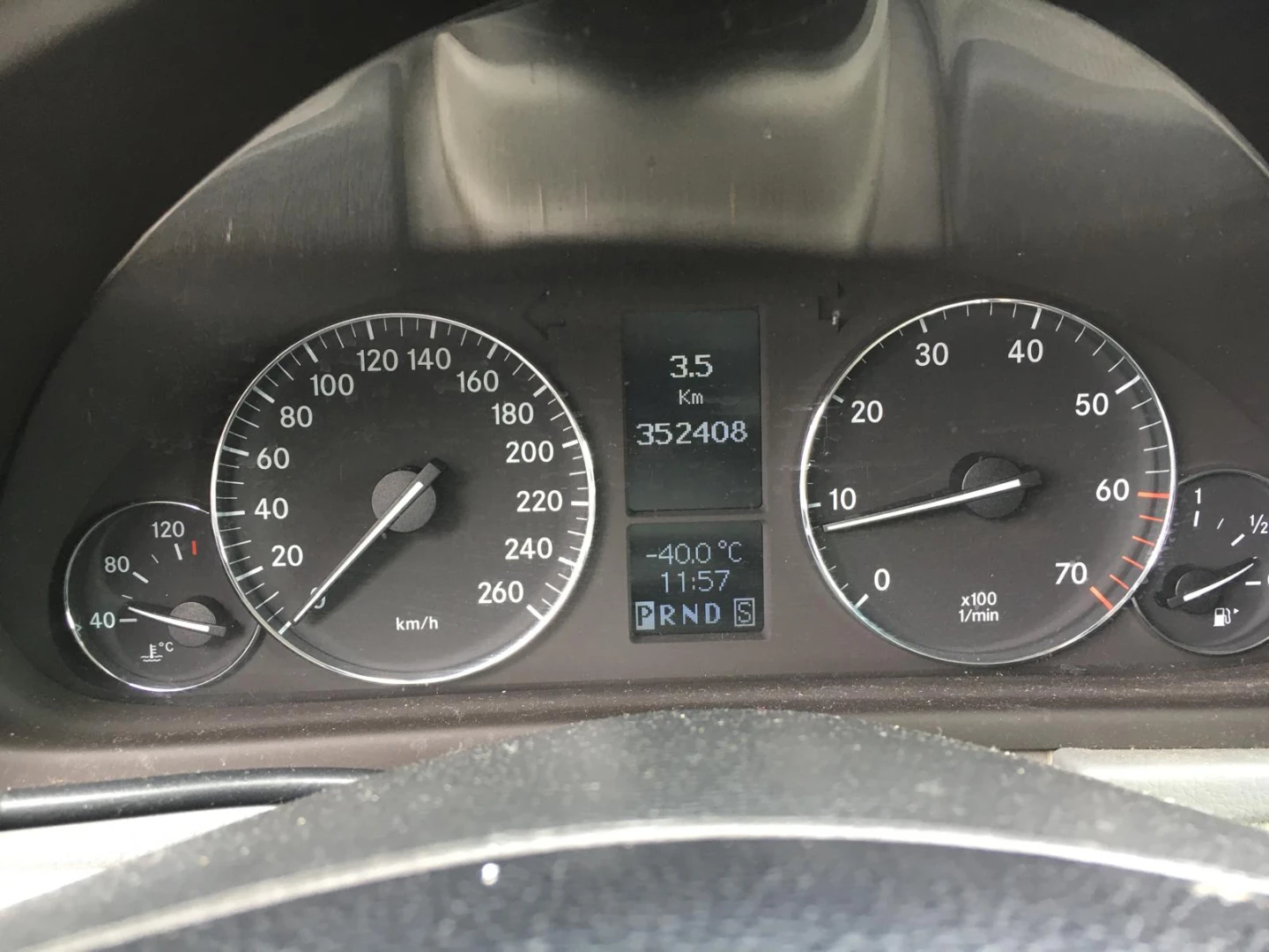 Mercedes-Benz C230 Kompressor Sedan - photo 2