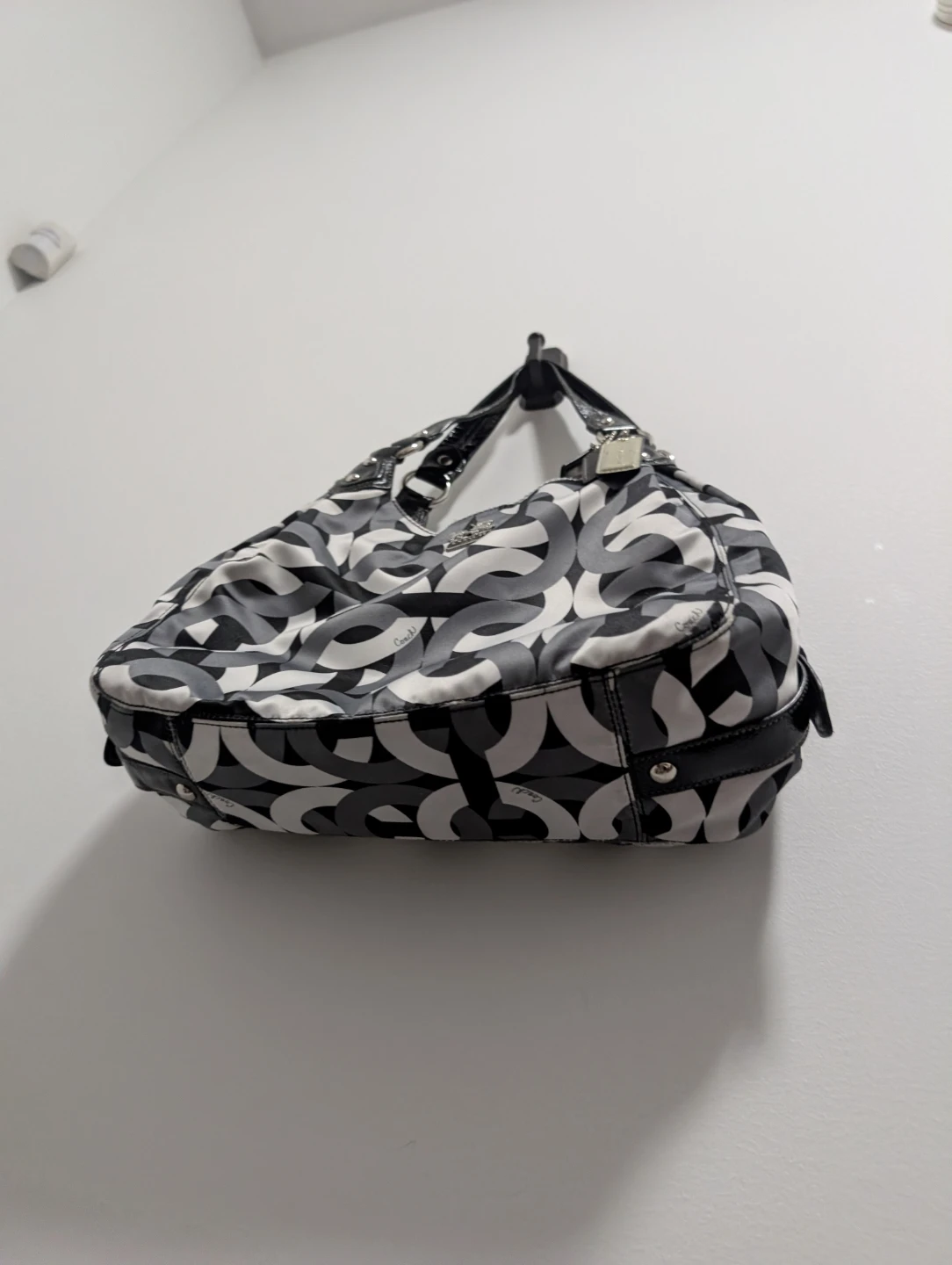 Coach Black and White Pattern Shoulder Bag - photo 3