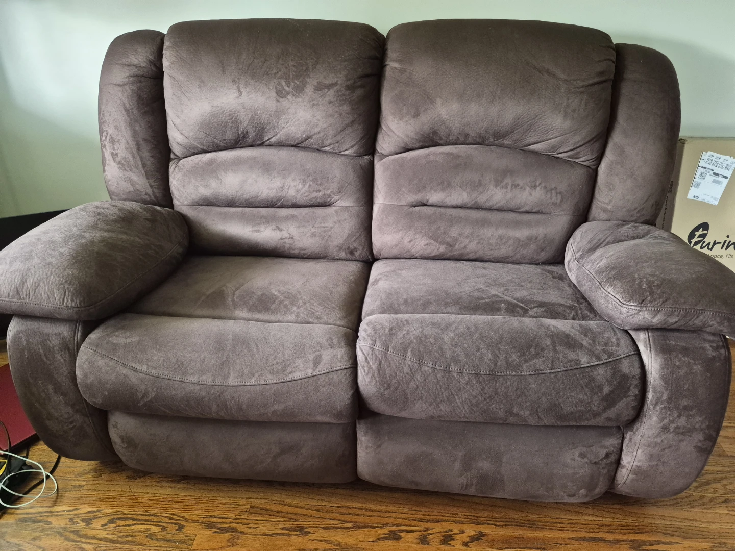 Love seat-Reclining Loveseat