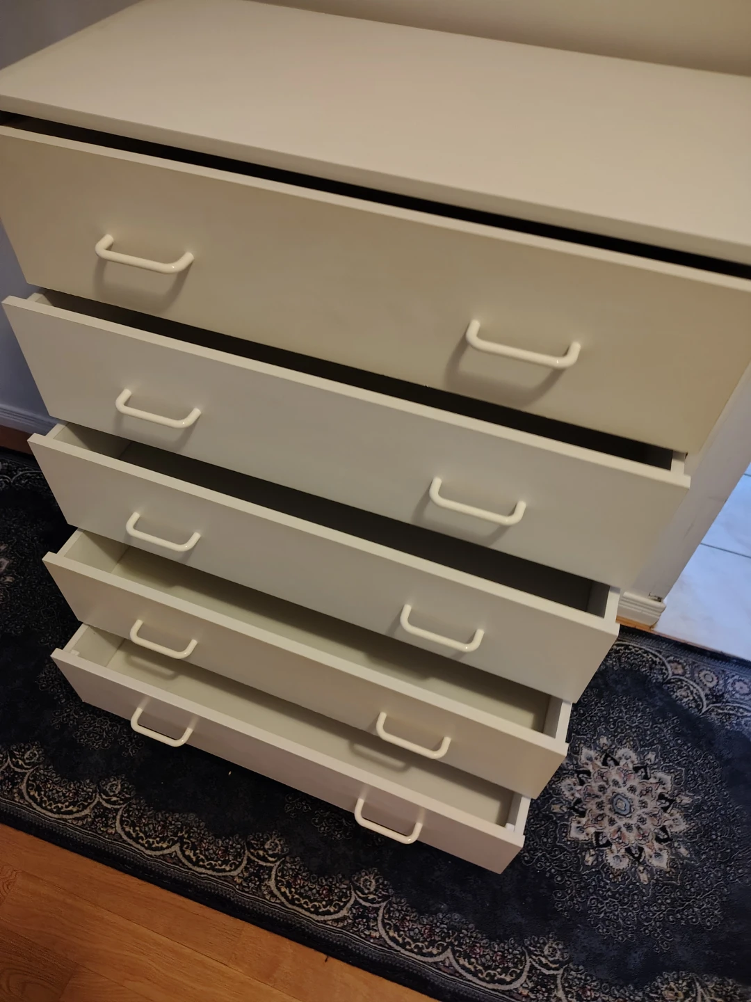 White 5-Drawer Dresser - photo 4