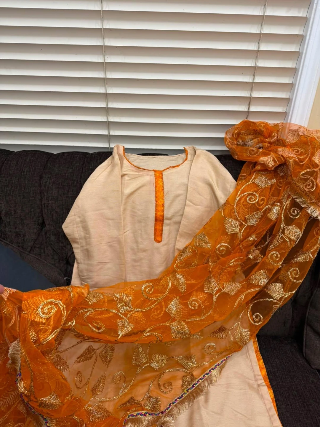 Like new Aghanoor and other light party wear Medium all for $70 - photo 5