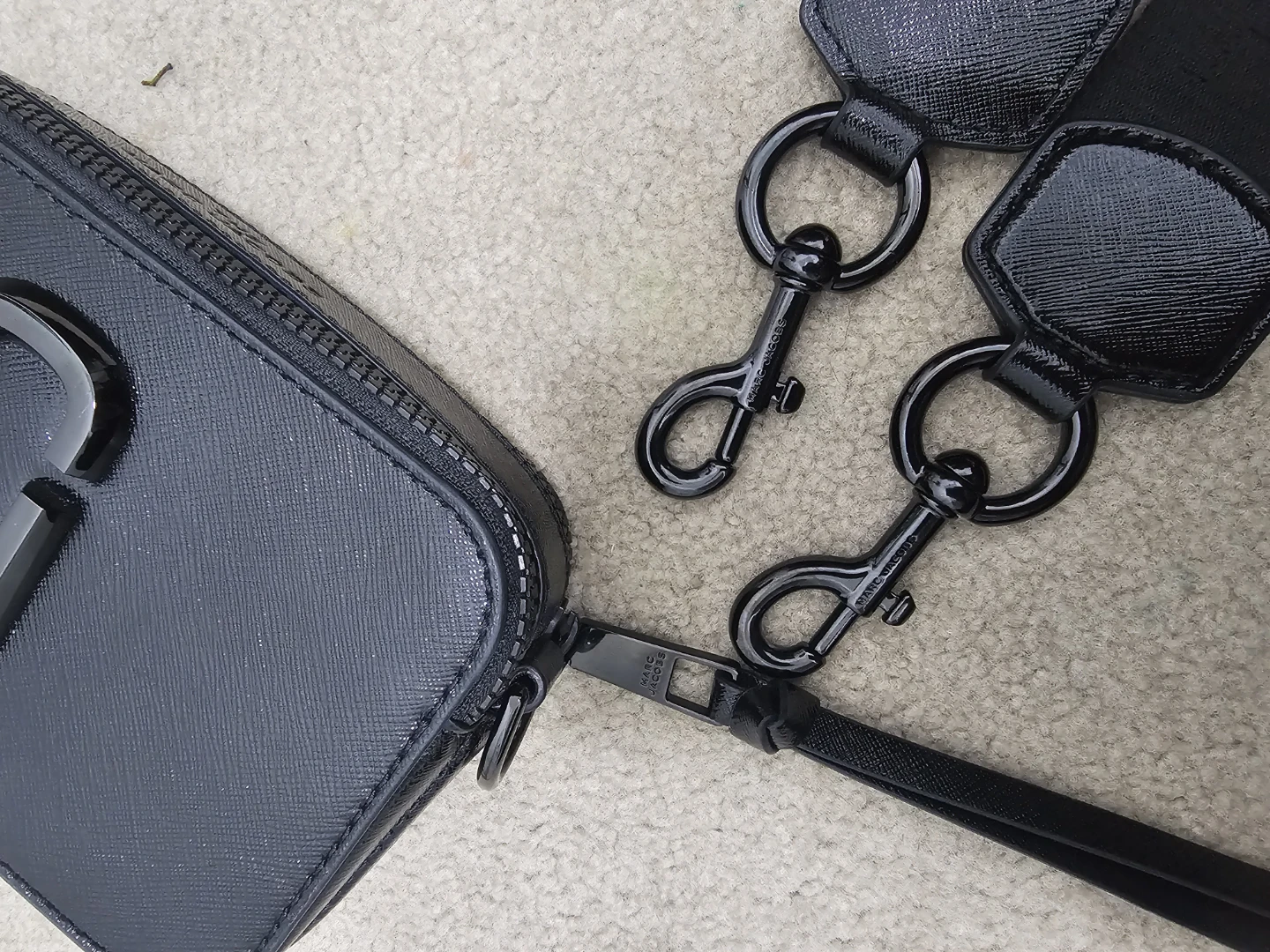 Authentic Marc Jacobs The Snapshot Camera Bag - PRICE FIRM - photo 5