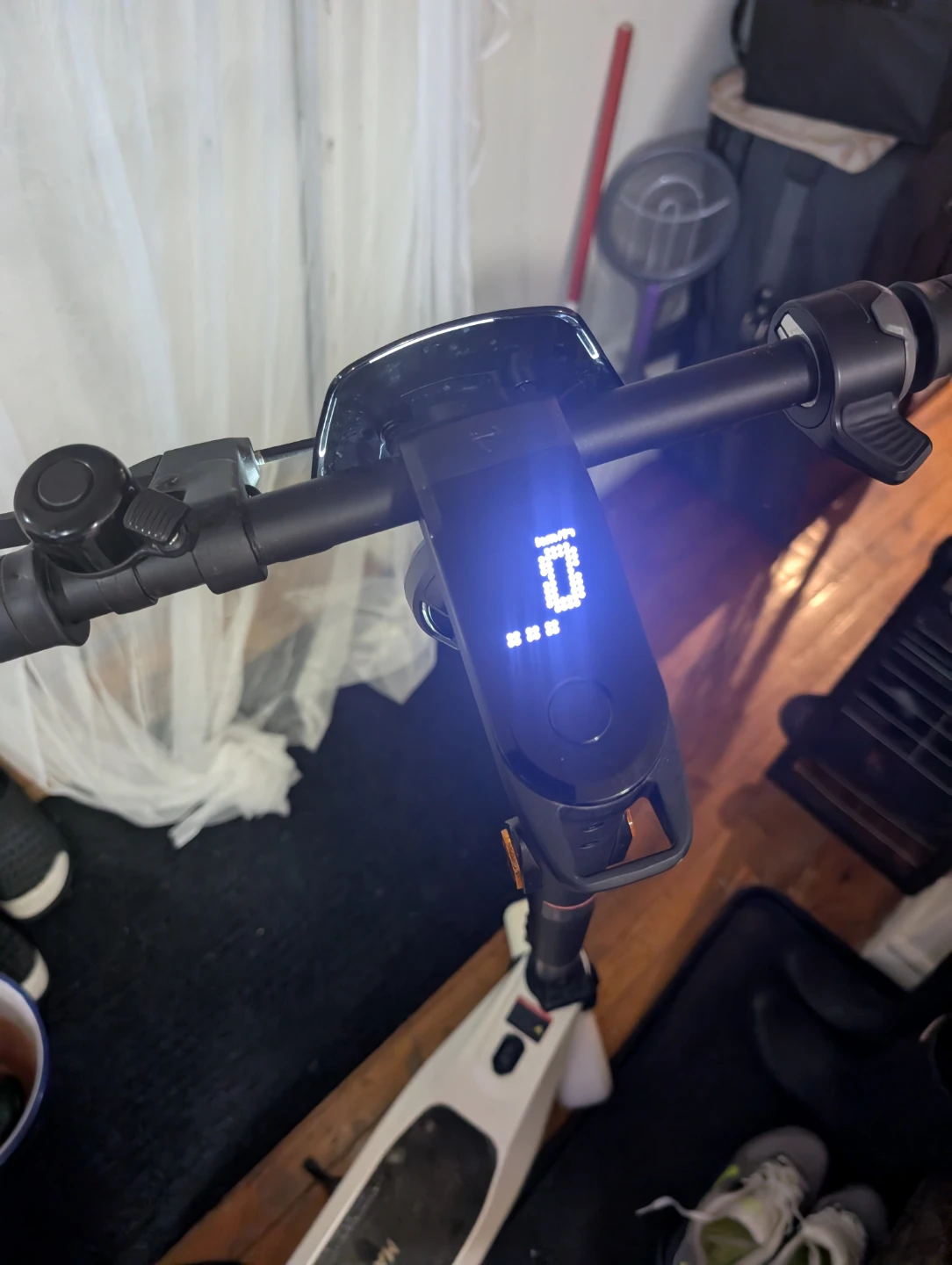 Electric scooter - photo 2