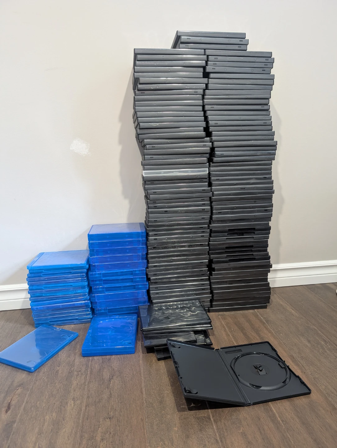 DVD and Blu-Ray Cases For Sale