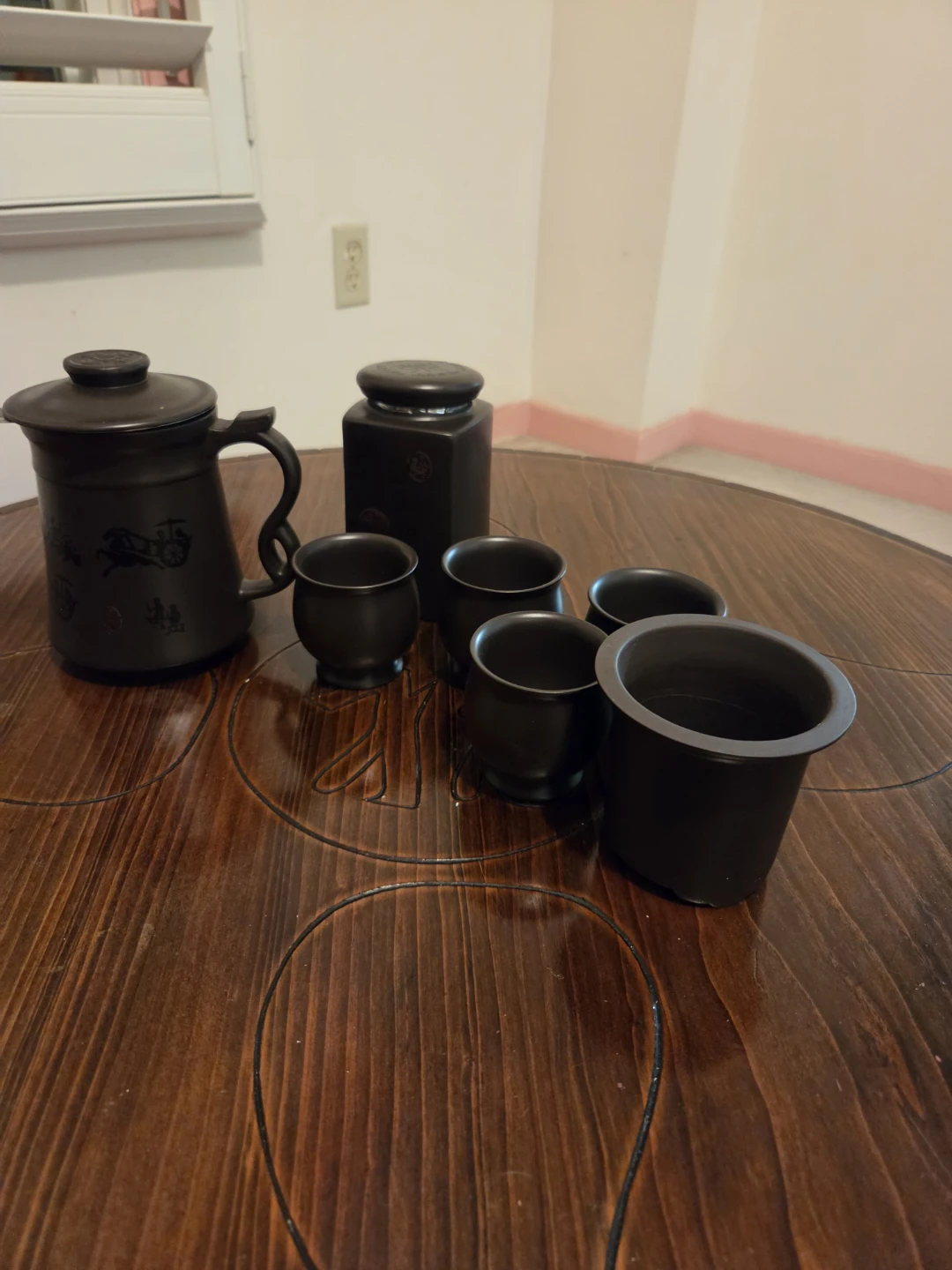 Black Ceramic Tea Set