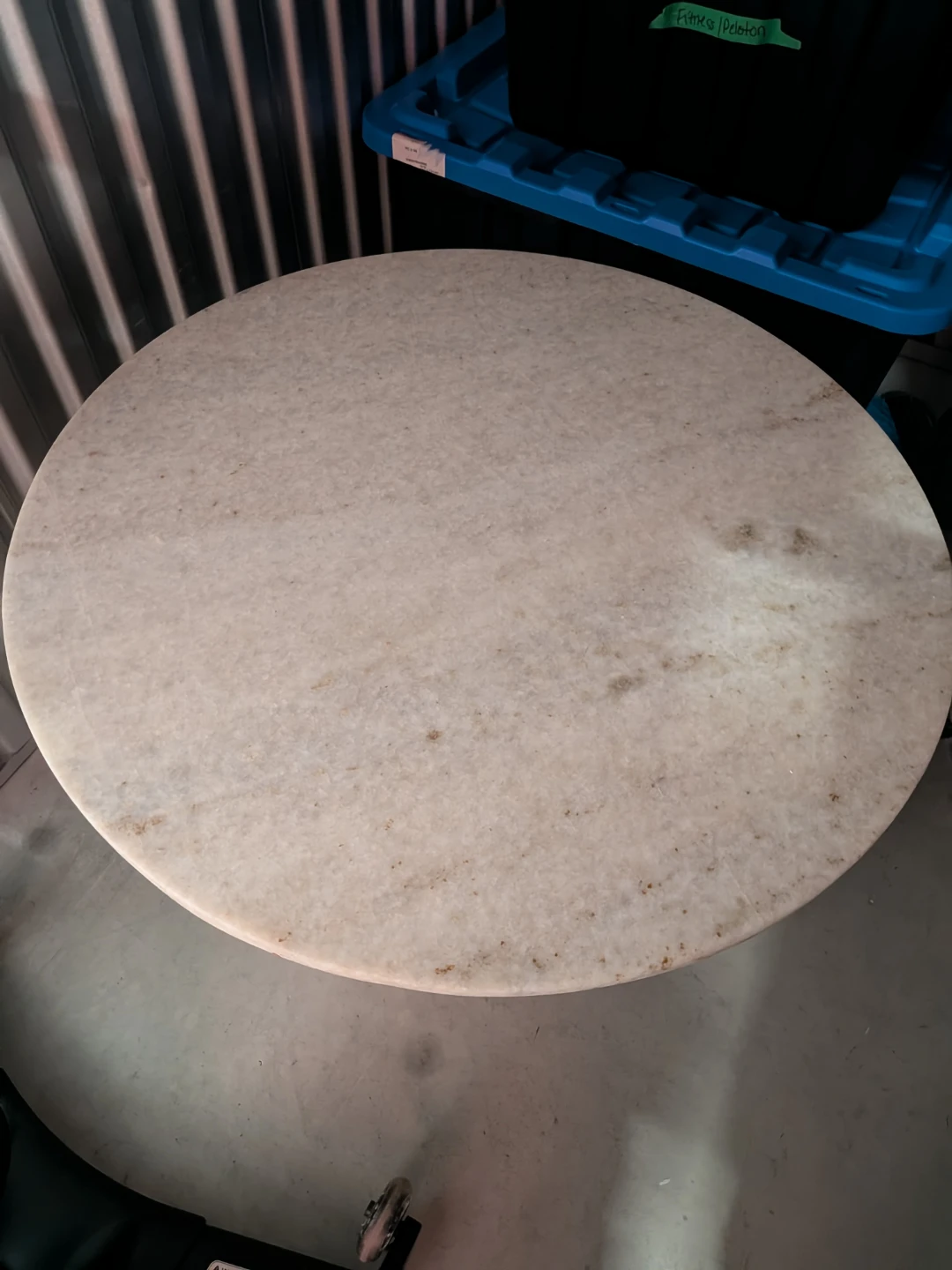 Round marble coffee table - photo 2