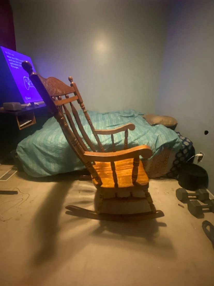 Classic Wooden Rocking Chair - photo 2