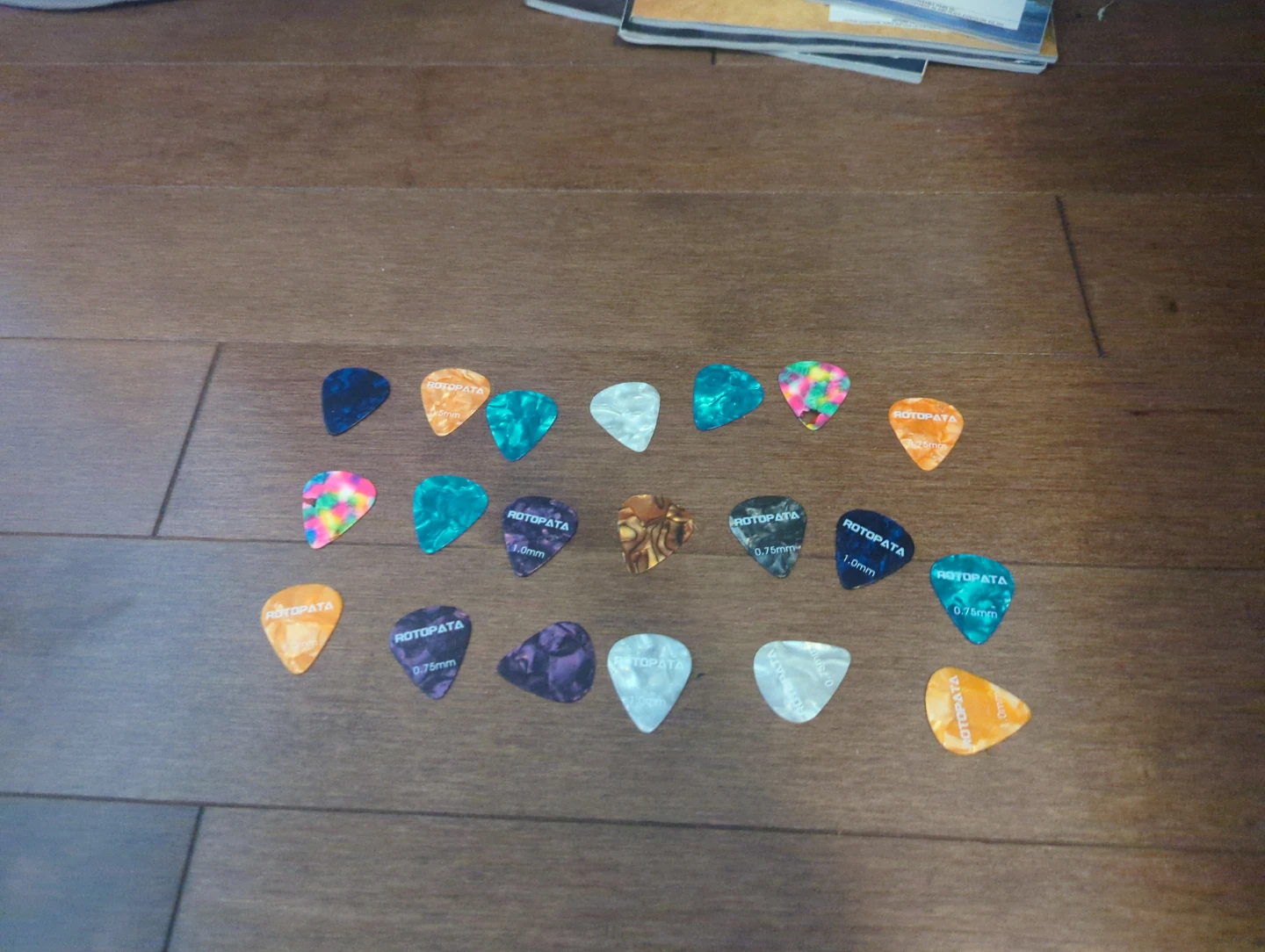 Assorted Guitar Picks 20 pack - photo 3