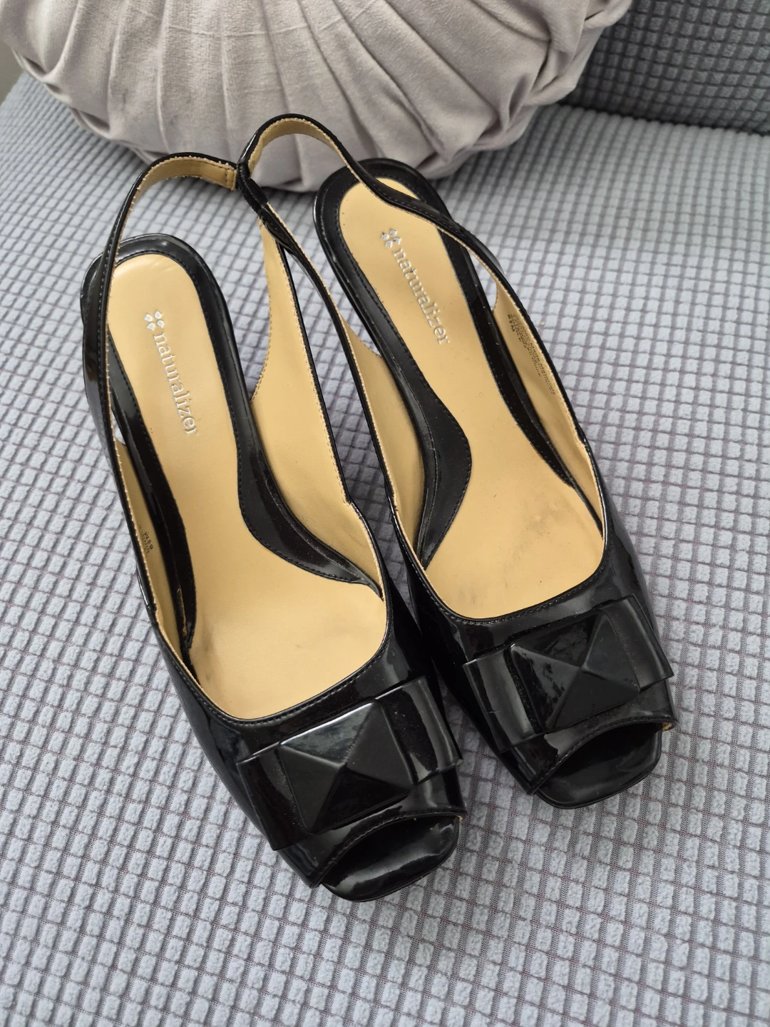 Naturalizer Black Slingback Heels Size 8.5M🏈
