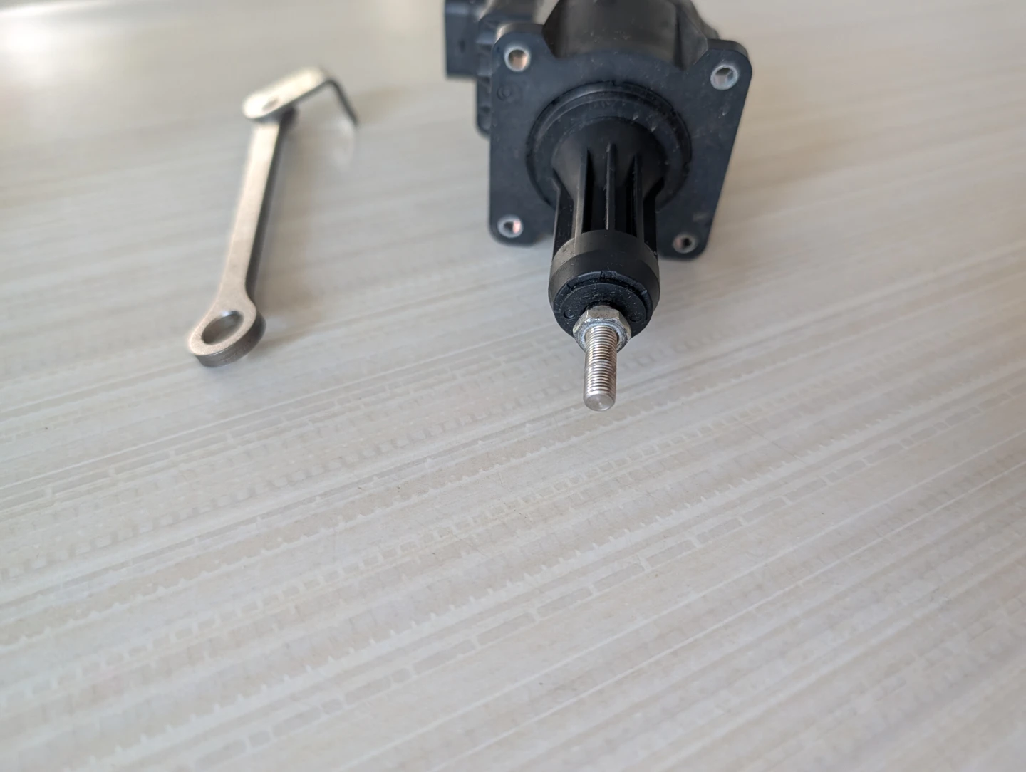 Turbo Charger Wastegate Actuator with Bracket - photo 2