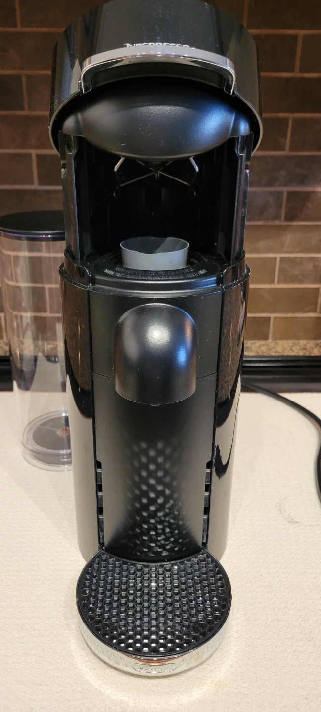 Nespresso Vertuo Machine with Accessories