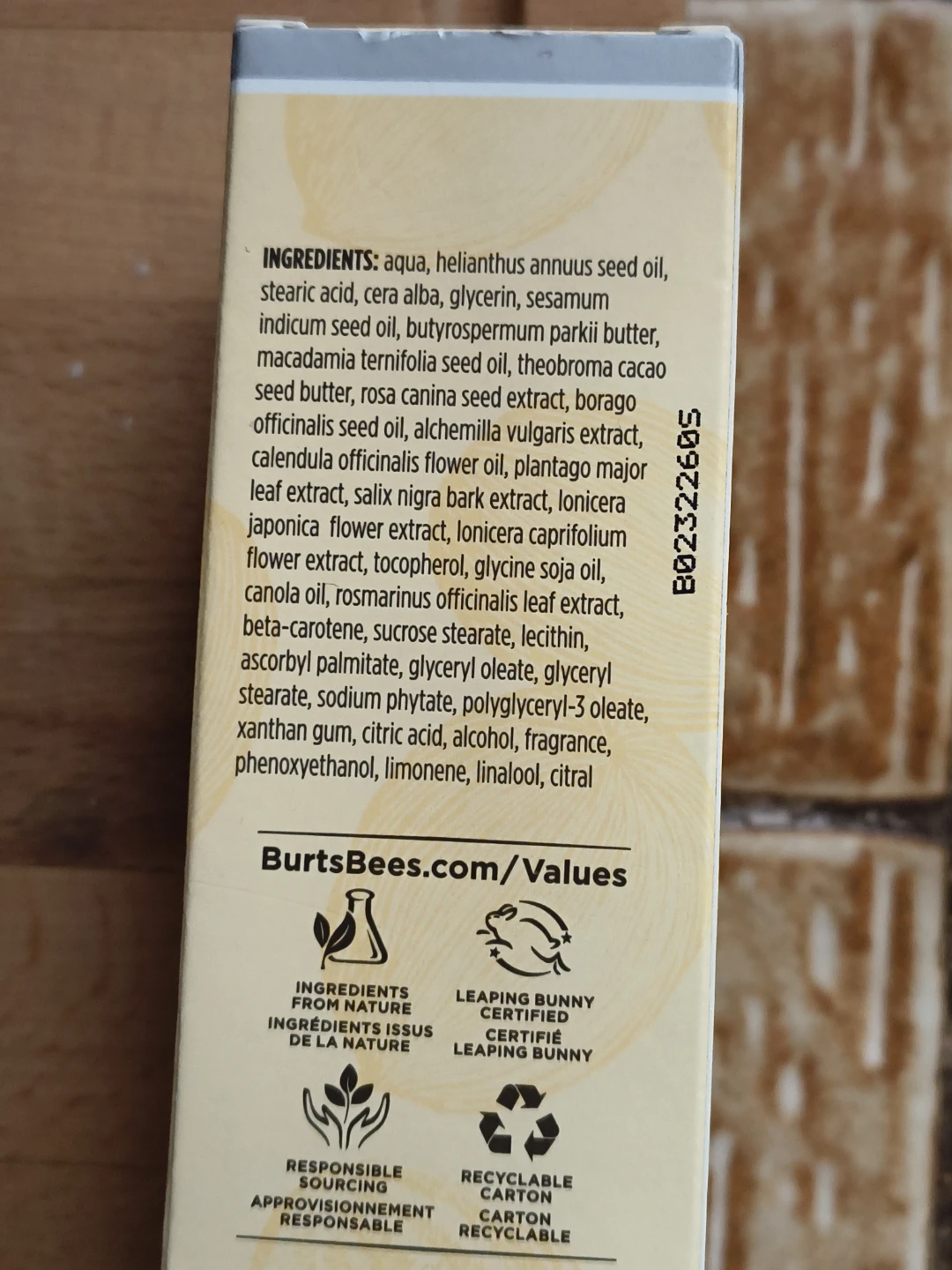 Burt's Bees Shea Butter Hand Repair Cream - photo 3