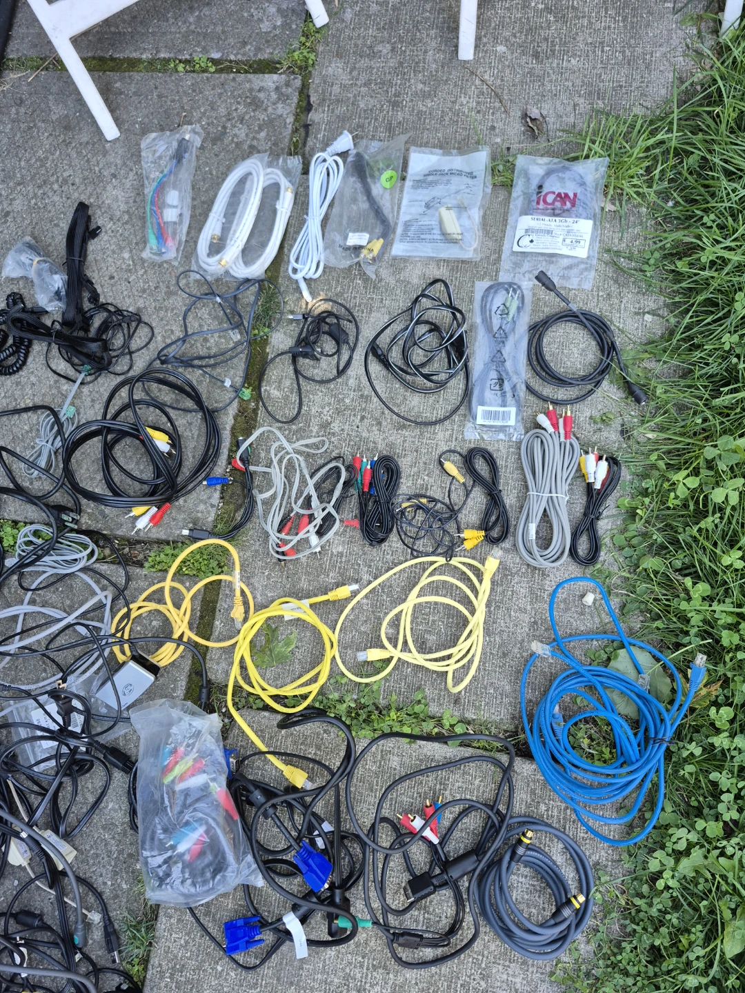 Large Collection of Assorted Electronic Cables - photo 2