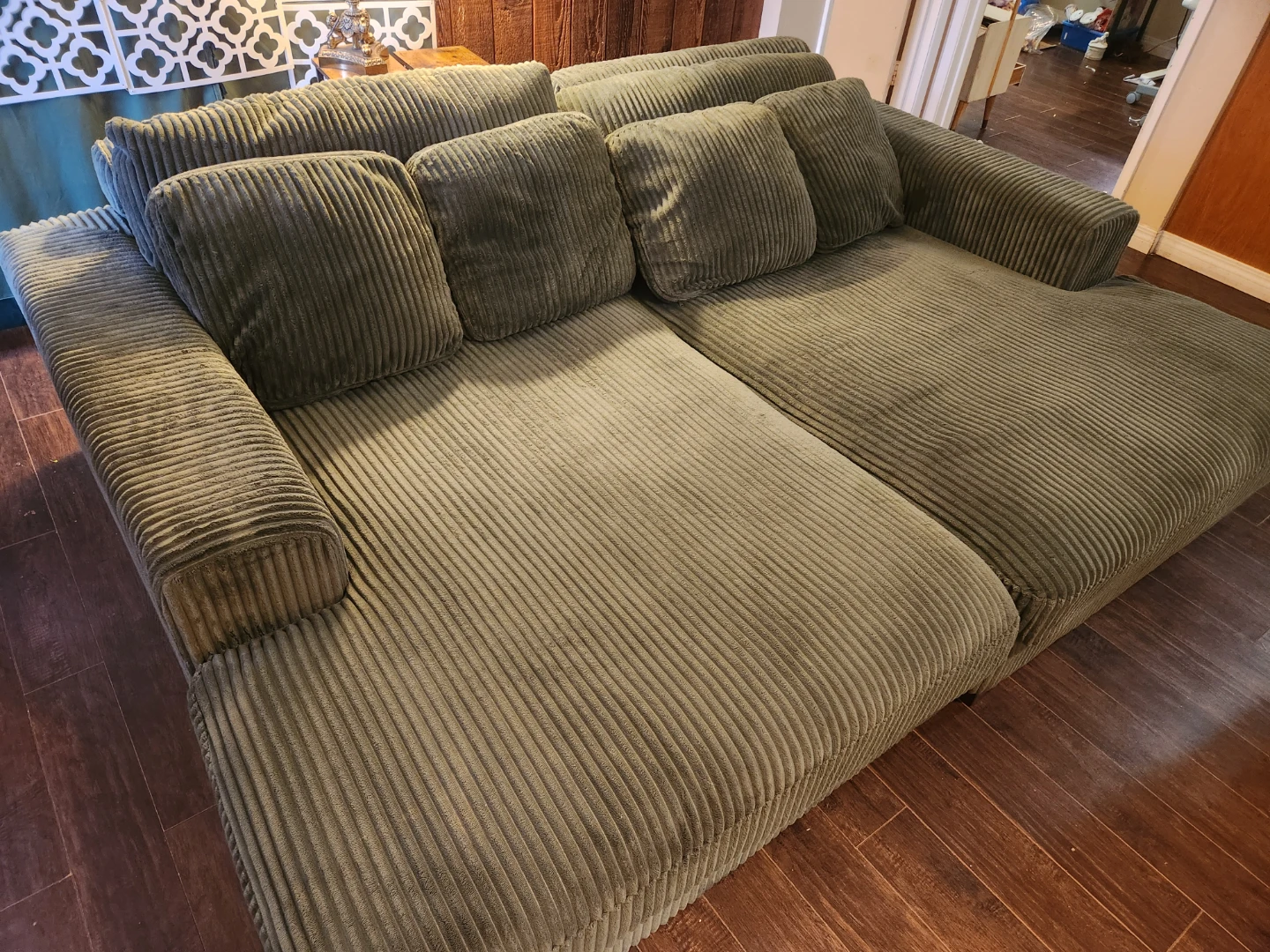 Drinel 90" Square Arm Sofa - Wooden Frame (Good Condition) - photo 2