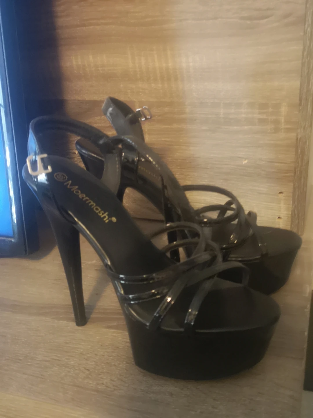 Moermashi Black Platform Heels