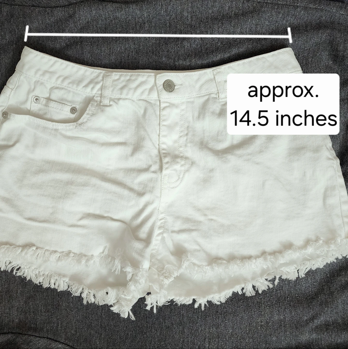 White Denim Shorts Size L - photo 4