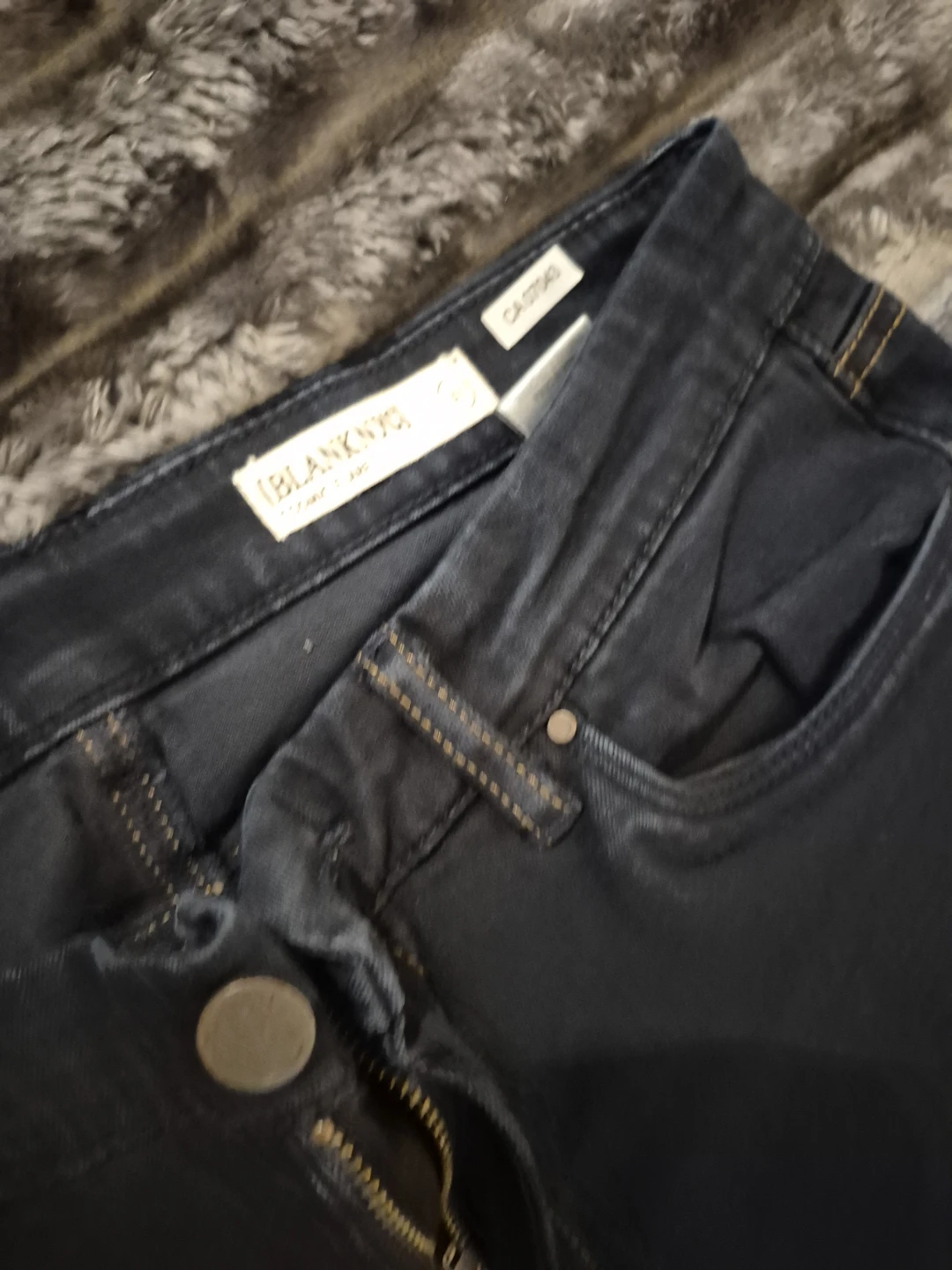 BlankNYC Cosmic Flare Jeans Size 31