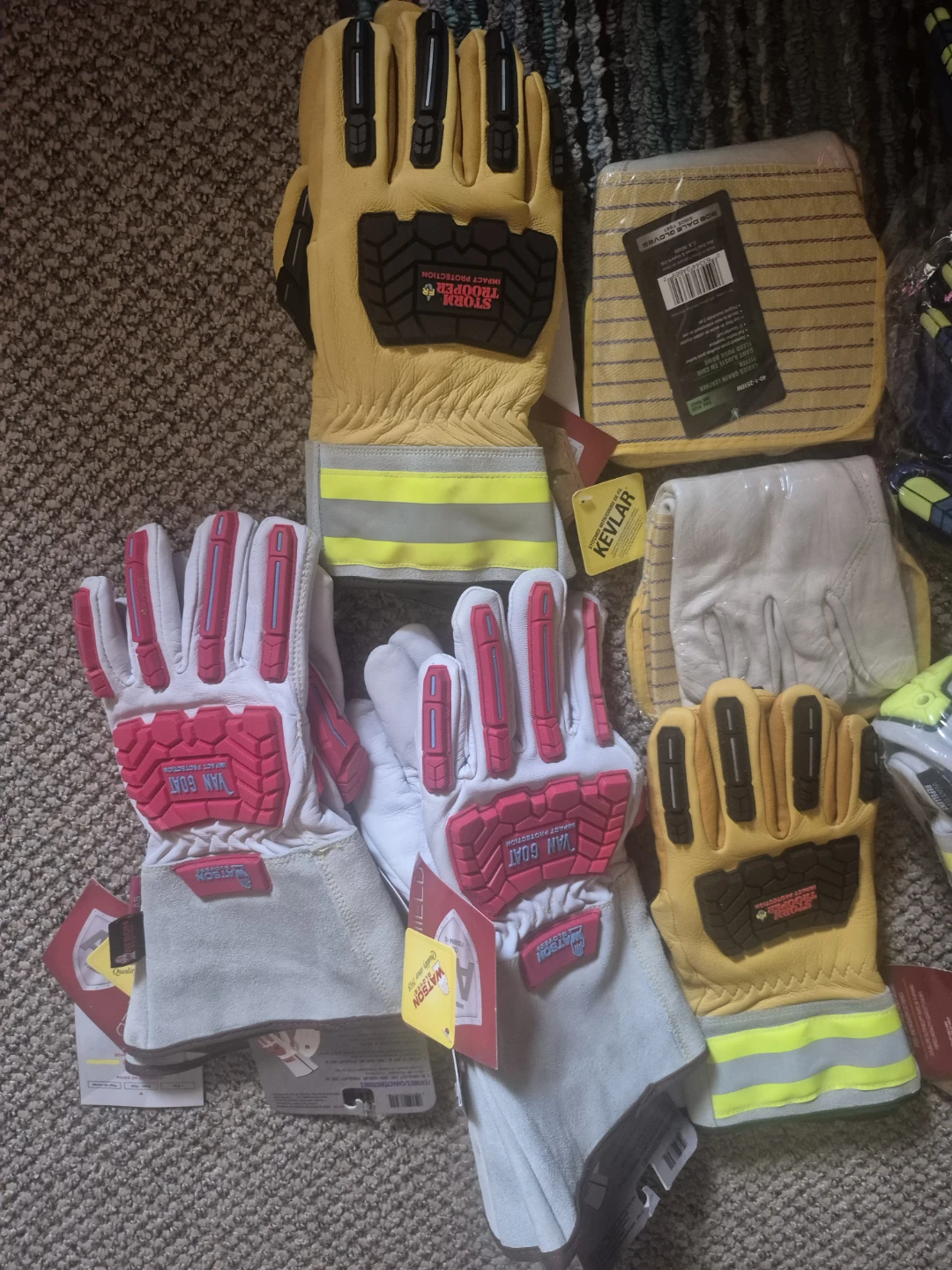 Brand new Cut and Impact resistant work gloves. 25 pairs - photo 3