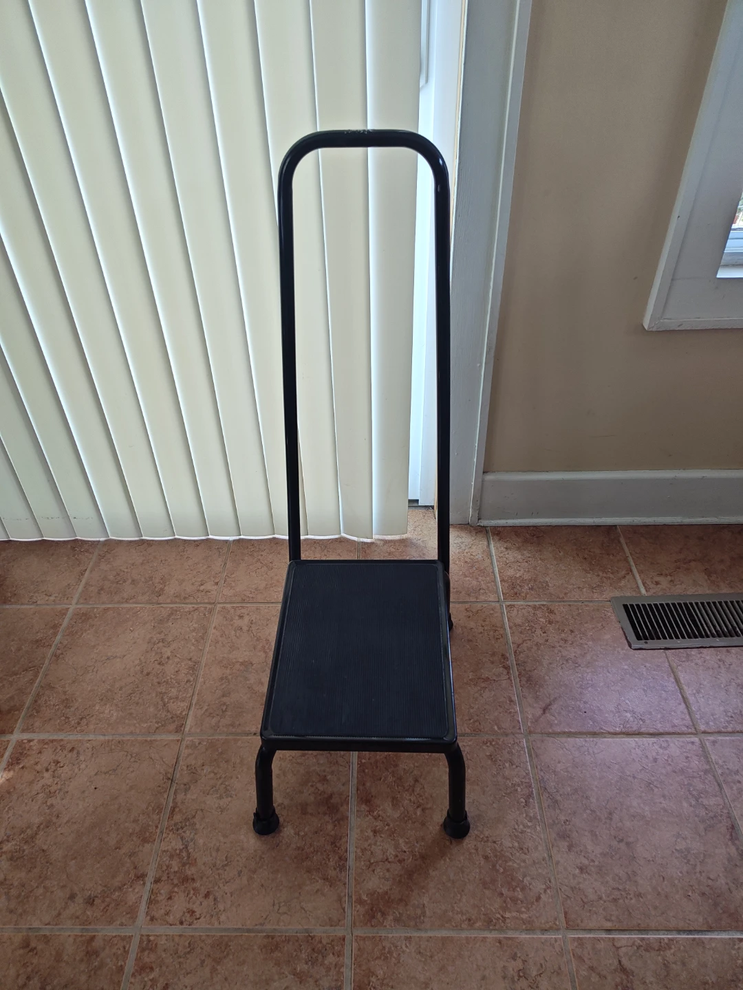 Black Step Stool with Support Handle - photo 4