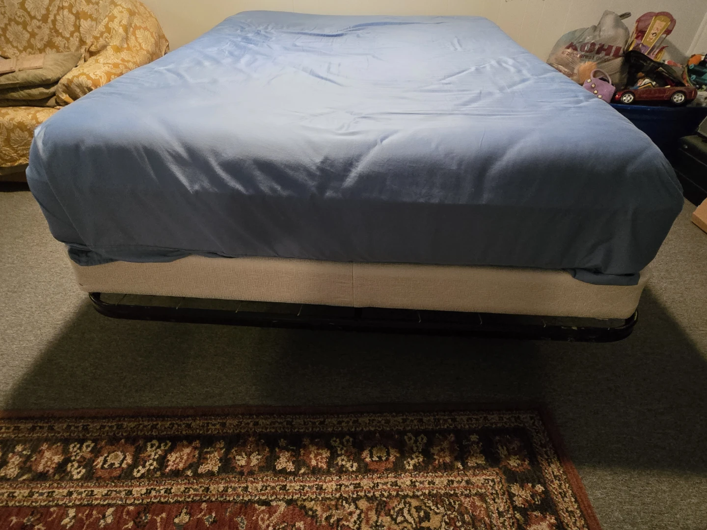 Queens size bed frame and mattress box - photo 2